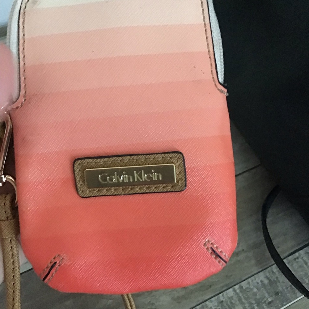 Calvin Klein wristlet / phone bag